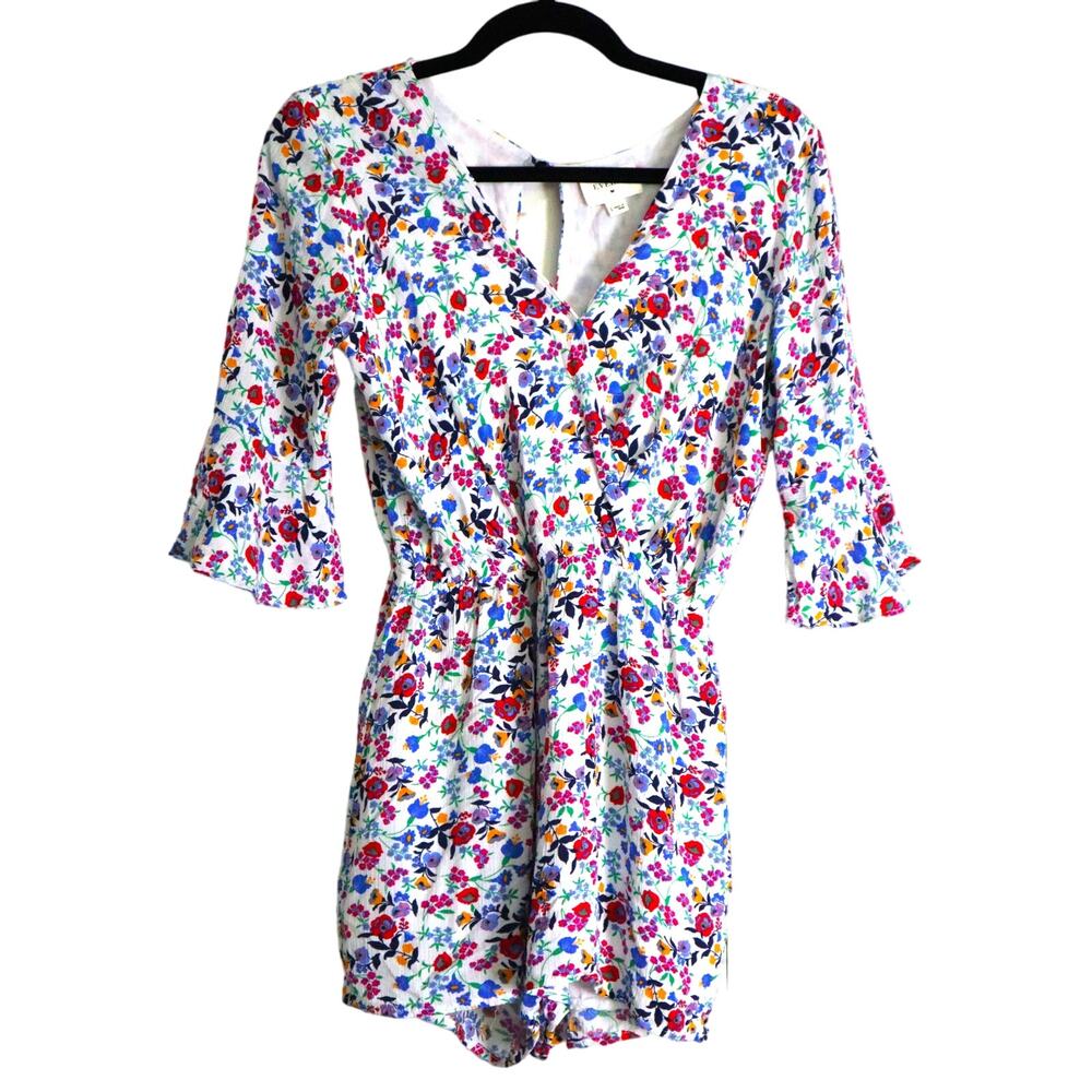 Everly Floral Romper Shorts Bell Sleeves Keyhole Back Rayon Elastic Waist Small